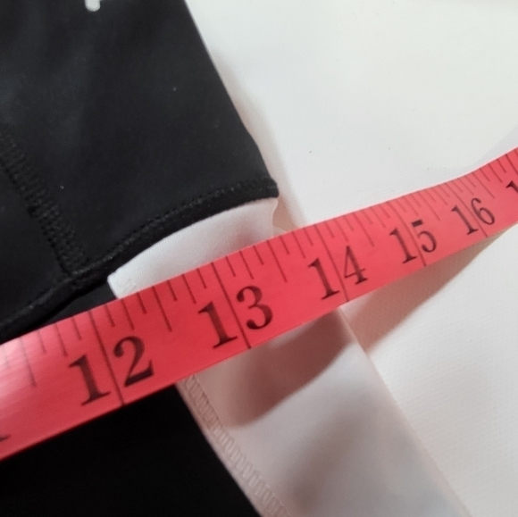 Good American Performance Black & White Leggings - Picture 7 of 7